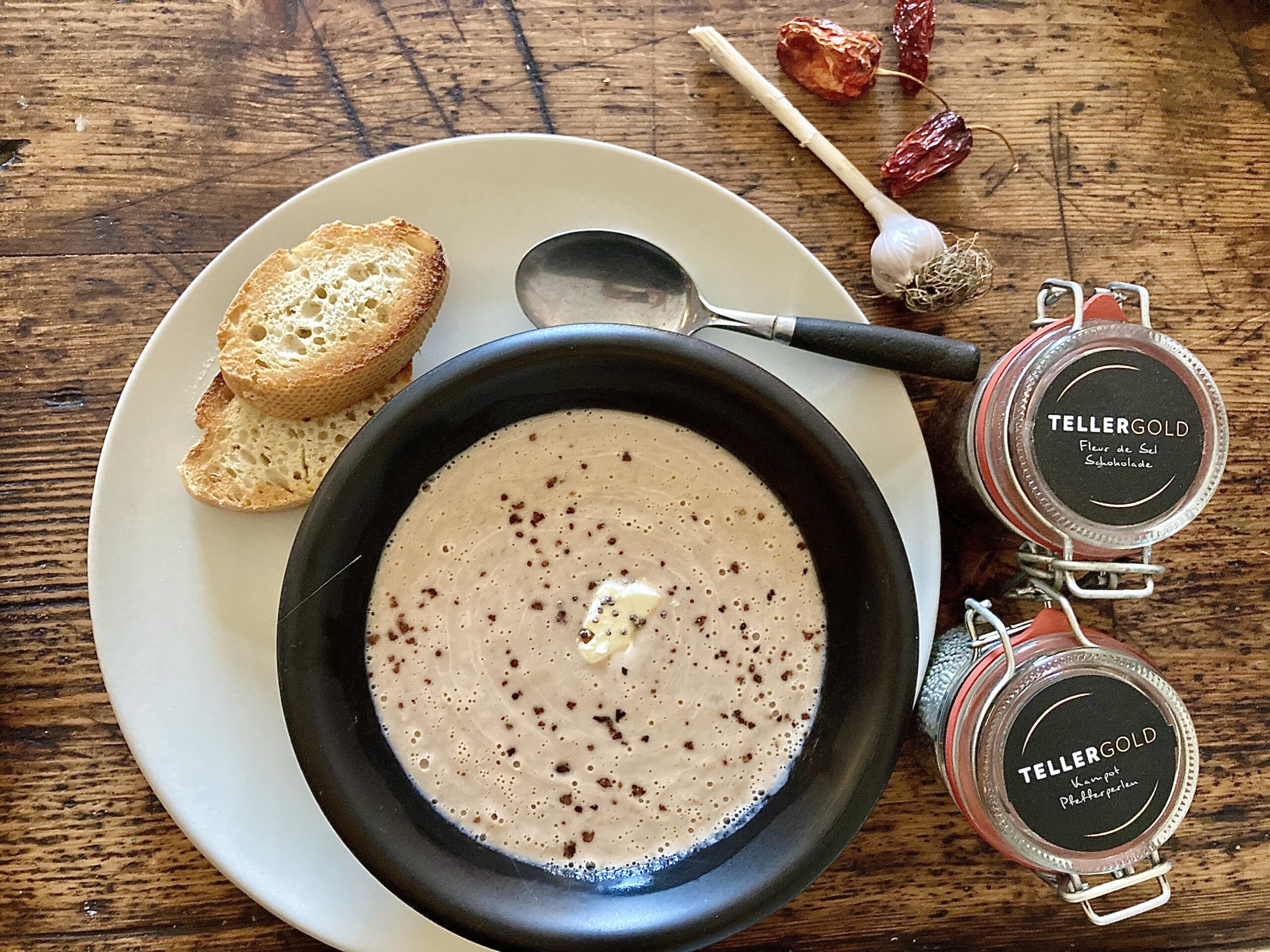 Mehr über den Artikel erfahren Maronensuppe & Schokosalz